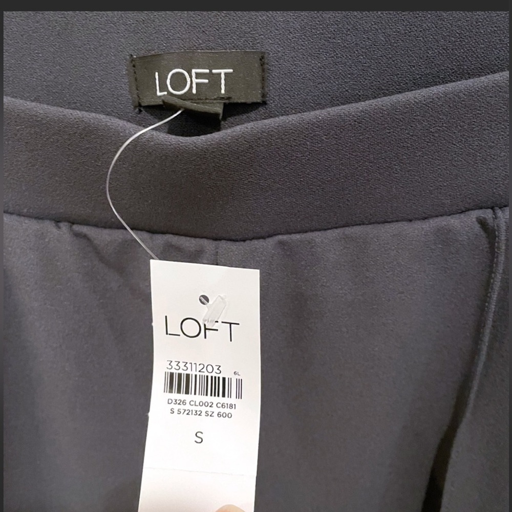 Loft Coastal Gray Pintucked Fluid Taper Pull On High Waist Ankle Pants NWT - Picture 3 of 8